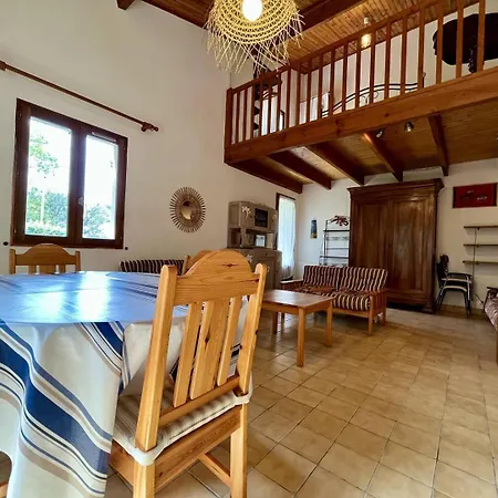 La Maison Au Volet Bleu Sgo000-431 Villa *
